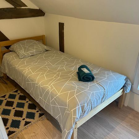 Au Bouquet Troyen - Wifi - Calme Et Tranquillite Διαμέρισμα Τρουά Εξωτερικό φωτογραφία